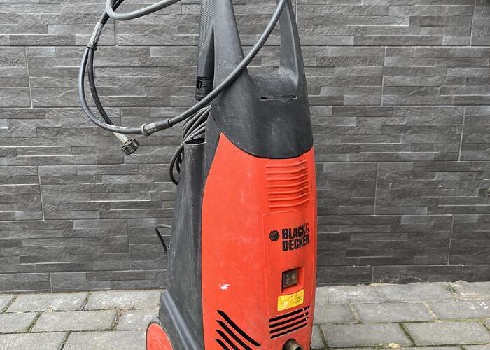 Grajewo ogłoszenia: Sprzedam myjkę ciśnieniową black&decker. Temperatura wody 50*C,...