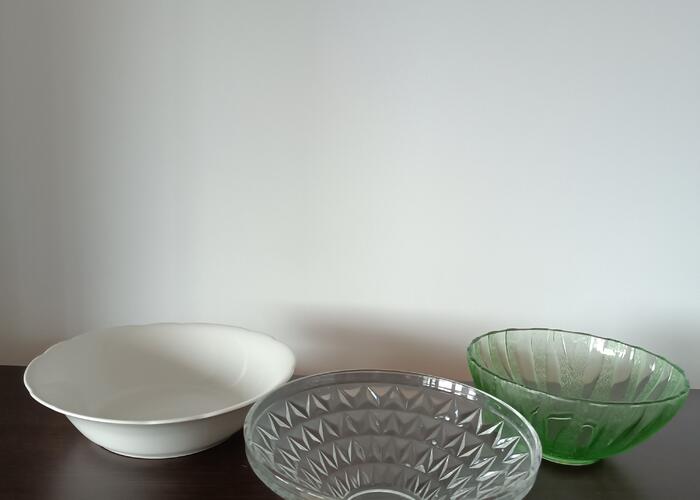 Grajewo ogłoszenia: Sprzedam trzy salaterki. Cena 12zł za 1 sztukę. Serdecznie polecam.