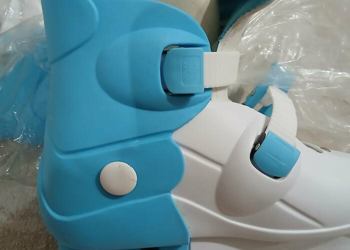 Grajewo ogłoszenia: Sprzedam łyżwy raz założone. Przeleżały w szafie. Rozmiar 37-40.